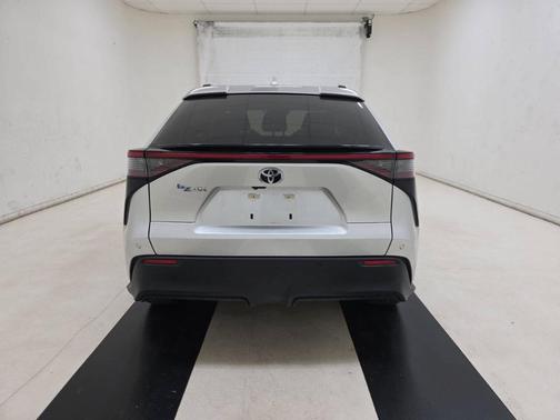 2023 Toyota bZ4X XLE