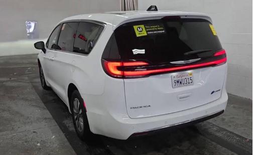 2024 Chrysler Pacifica Hybrid Select