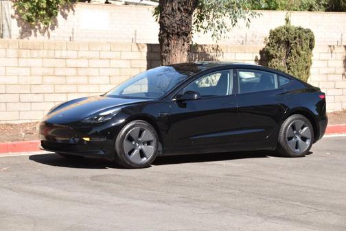 2023 Tesla Model 3 Base
