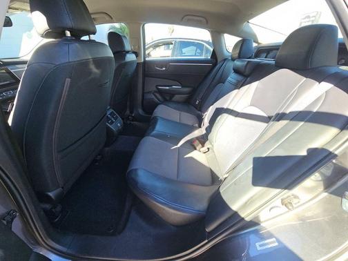 2021 Honda Clarity Plug-In Hybrid Base