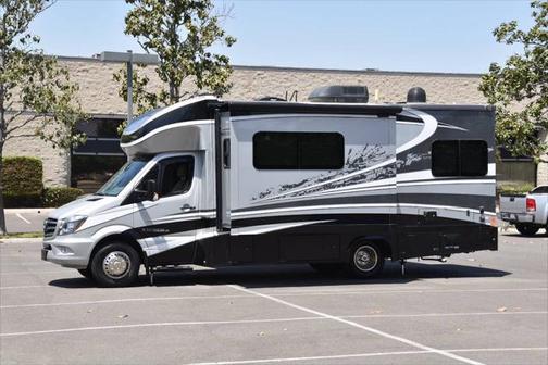 2018 Mercedes-Benz Sprinter 3500 Dynamax Isata 3