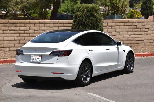 2020 Tesla Model 3 Standard Range Plus