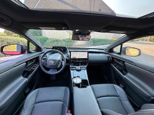 2023 Toyota bZ4X Limited