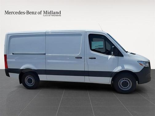 2025 Mercedes-Benz Sprinter 2500 Standard Roof