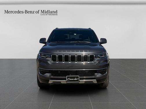 Metallic 2022 Jeep Wagoneer Series III