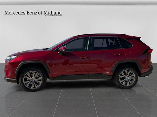 2022 Toyota RAV4 Hybrid XLE Premium