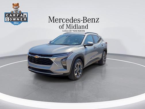 Sterling Gray Metallic 2025 Chevrolet Trax LT