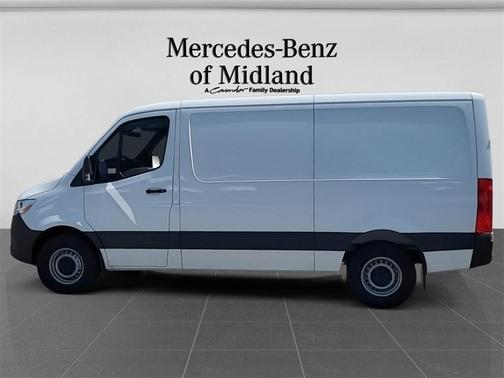 2025 Mercedes-Benz Sprinter 2500 Standard Roof