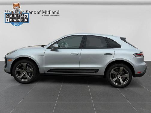 Dolomite Gray 2025 Porsche Macan Base