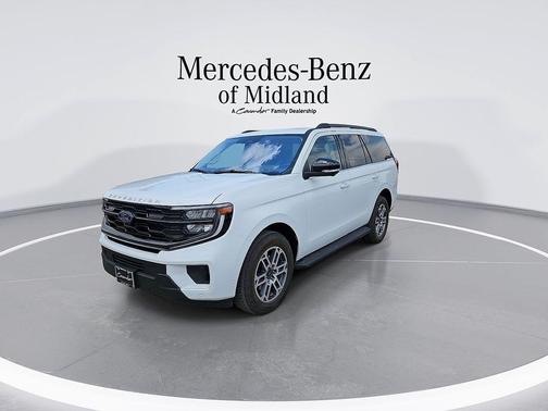 Oxford White 2025 Ford Expedition Active