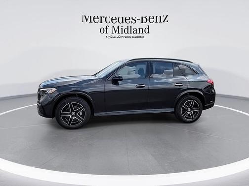Graphite Gray Metallic 2025 Mercedes-Benz GLC 300 Base