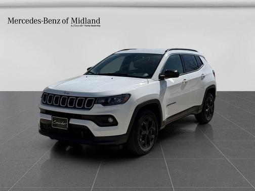 Bright White 2025 Jeep Compass Latitude