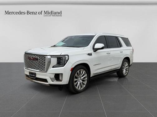 White Frost Tri-Coat 2023 GMC Yukon Denali