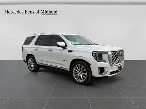 White Frost Tri-Coat 2023 GMC Yukon Denali