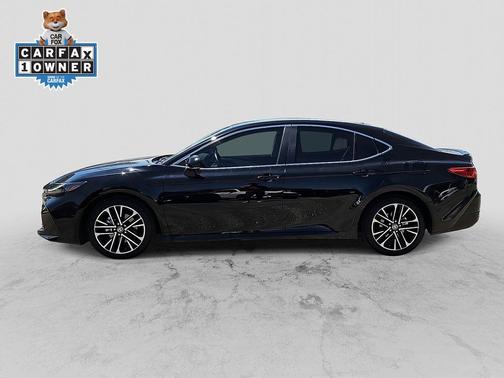 Midnight Black Metallic 2025 Toyota Camry XLE