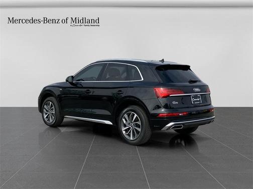 2024 Audi Q5 45 S line quattro Premium