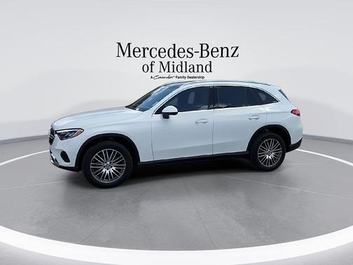 Polar White 2026 Mercedes-Benz GLC 300 Base