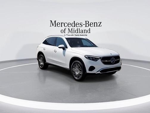 Polar White 2026 Mercedes-Benz GLC 300 Base