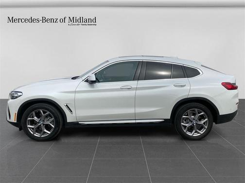 2024 BMW X4 xDrive30i
