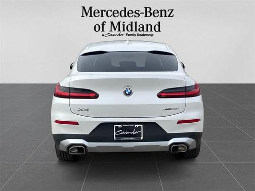 2024 BMW X4 xDrive30i