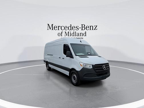 Arctic White 2026 Mercedes-Benz Sprinter 2500 High Roof