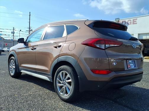 2017 Hyundai TUCSON SE Plus