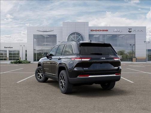 Diamond Black 2026 Jeep Grand Cherokee Limited