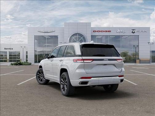 Bright White Clearcoat 2025 Jeep Grand Cherokee Overland