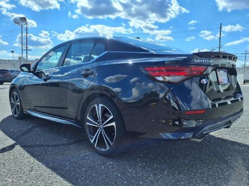2022 Nissan Sentra SR