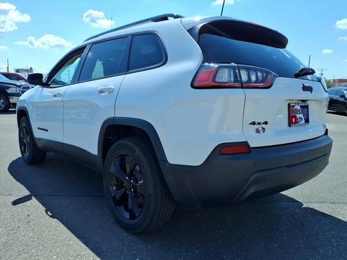 2023 Jeep Cherokee Altitude Lux