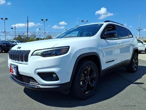 2023 Jeep Cherokee Altitude Lux