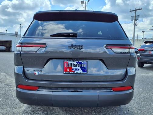 2021 Jeep Grand Cherokee L Laredo