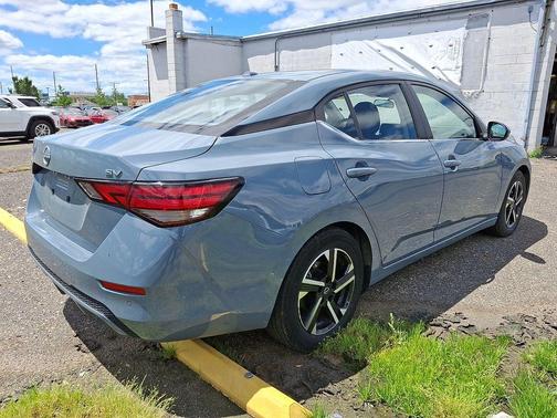 Atlantic Gray M 2024 Nissan Sentra SV
