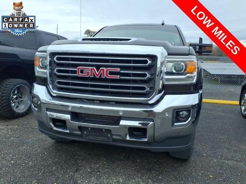 Deep Mahogany Metallic 2018 GMC Sierra 2500 SLT