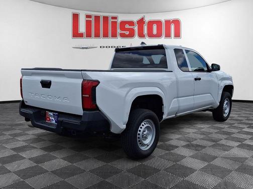 Ice 2025 Toyota Tacoma SR