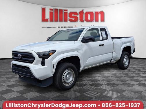 Ice 2025 Toyota Tacoma SR