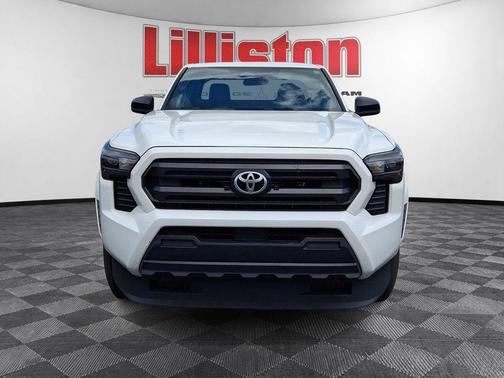 Ice 2025 Toyota Tacoma SR
