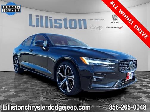 2024 Volvo S60 B5 Plus Dark Theme