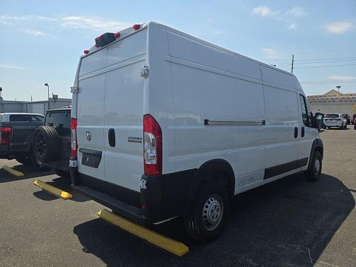 Bright White Clearcoat 2025 RAM ProMaster 2500 High Roof