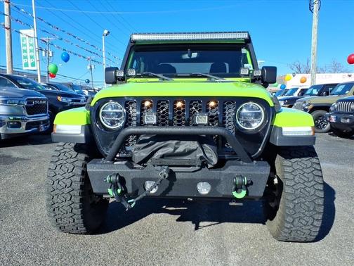 2021 Jeep Gladiator Sport