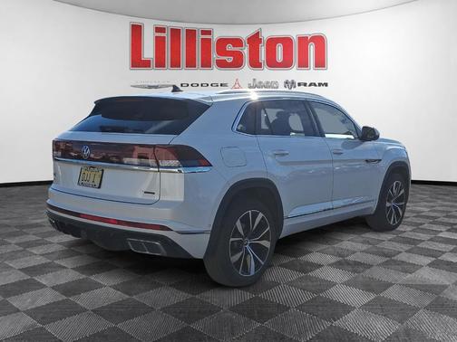 Opal White Pearl Effect 2024 Volkswagen Atlas Cross Sport 2.0T SEL Premium R-Line