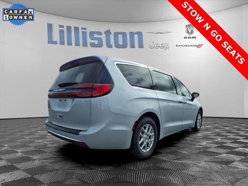 2024 Chrysler Pacifica Touring-L