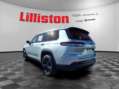 2022 Jeep Grand Cherokee L Laredo