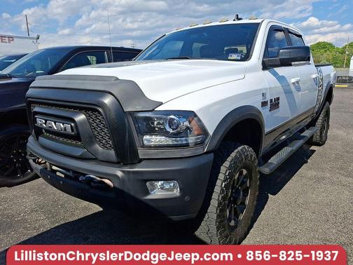 Bright White Clearcoat 2017 RAM 2500 Power Wagon