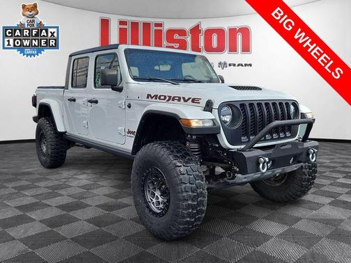 Bright White Clearcoat 2022 Jeep Gladiator Mojave