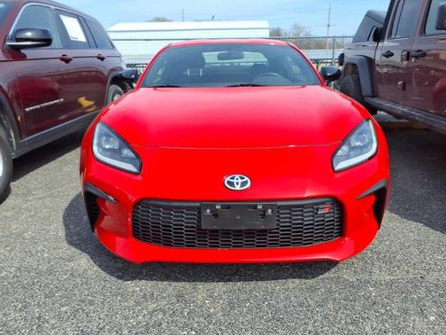 Red Clearcoat Metallic 2022 Toyota GR86 Base