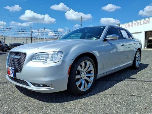 2021 Chrysler 300 Touring