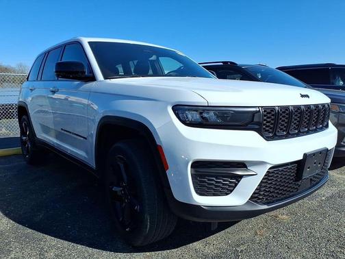 2023 Jeep Grand Cherokee Altitude