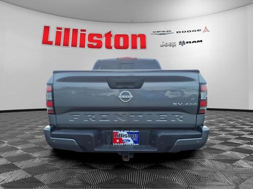 2023 Nissan Frontier SV