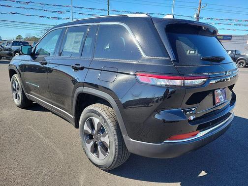 Diamond Black 2024 Jeep Grand Cherokee 4xe Base